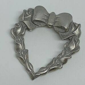 * 1998 Longaberger silver tone heart pin brooch or necklace pendant